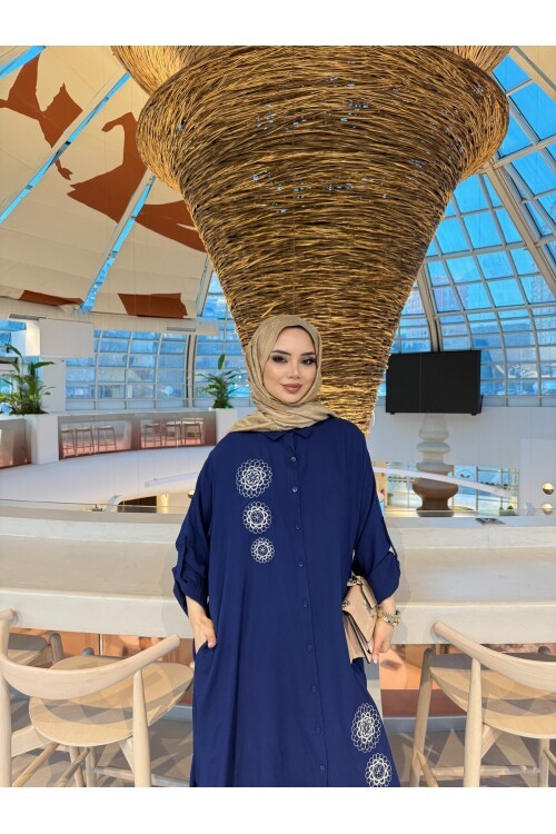 V273 Lacivert Gümüş Yuvarlak Nakışlı Viskon Takım