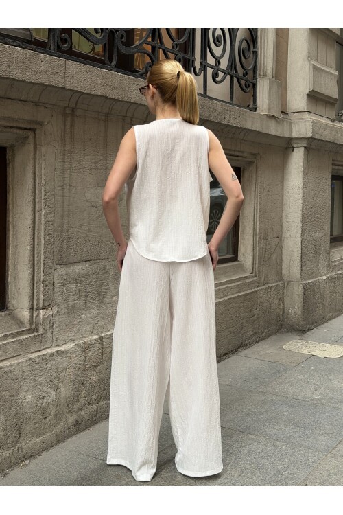 V425 Beyaz Yakası Nakışlı Önden Bağlamalı Keten Takım