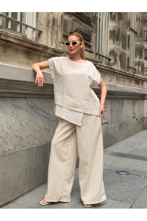 V426 Siyah Çizgili Keten Takım