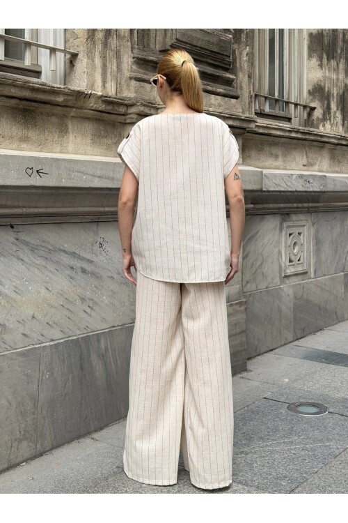 V426 Siyah Çizgili Keten Takım