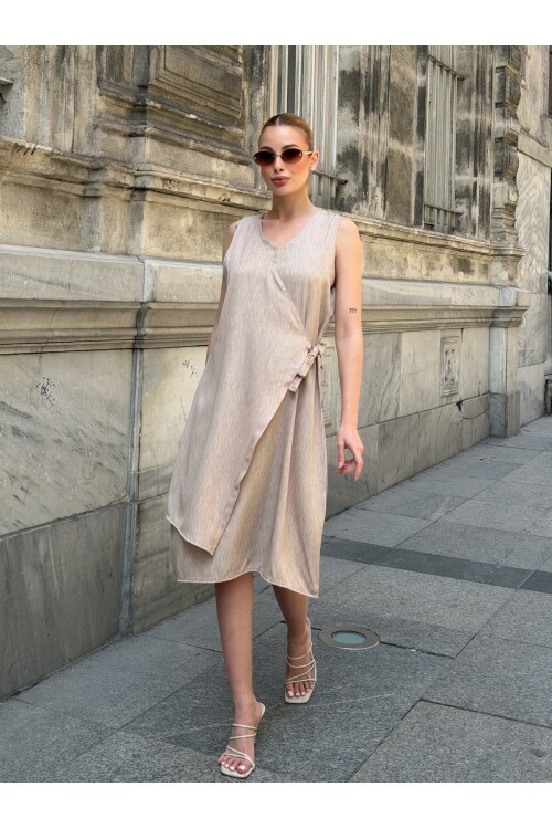 V445 Krem Sıfır Kol Yandan Bağlamalı Tensel Elbise