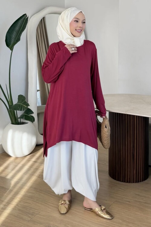 V526 Bordo Chella Yırtmaç Detaylı Penye Elbise