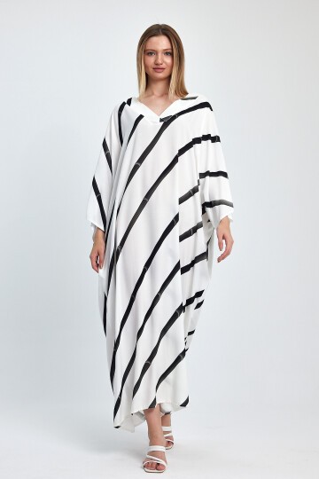 Kadın Papağan Desenli Büyük Beden Elbise