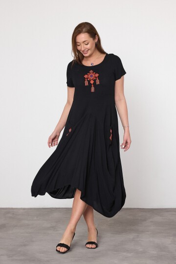 V036 Siyah Kadın U Yaka Otantik Nakış Detaylı Cepli Şalvar Elbise