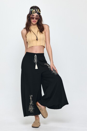 V030 Geniş Paça Bel Lastikli Otantik Nakış Detaylı Viskon Pantolon