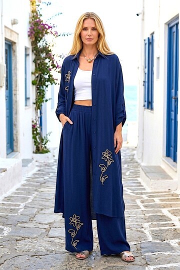 V276 Laci Alt-Üst Çiçek Nakışlı Takım