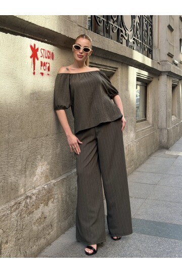 V429 Haki Madonna Yaka Tarak Boşluğu Takım