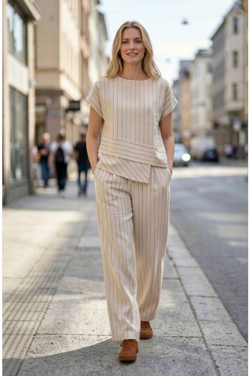 V426 Kahve Çizgili Keten Takım